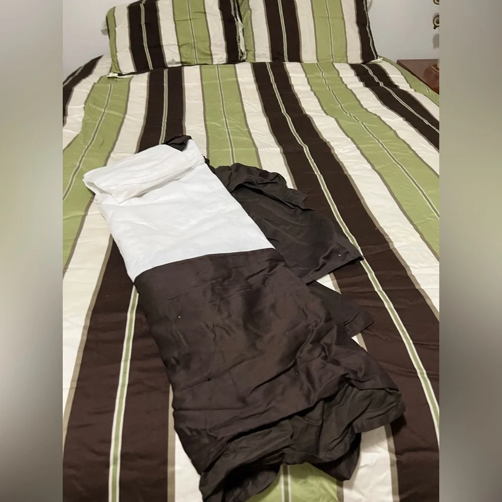 Queen Size Stripes Bedding Comforter Set 4 pieces